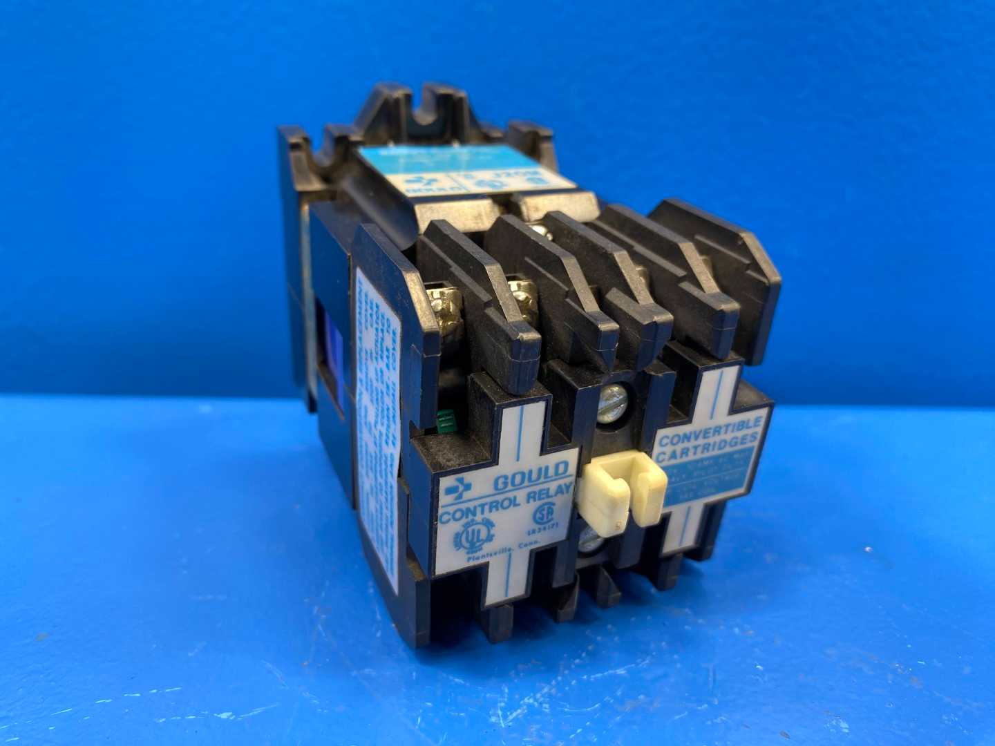 Gould Block 300v And 600v For Control Relay