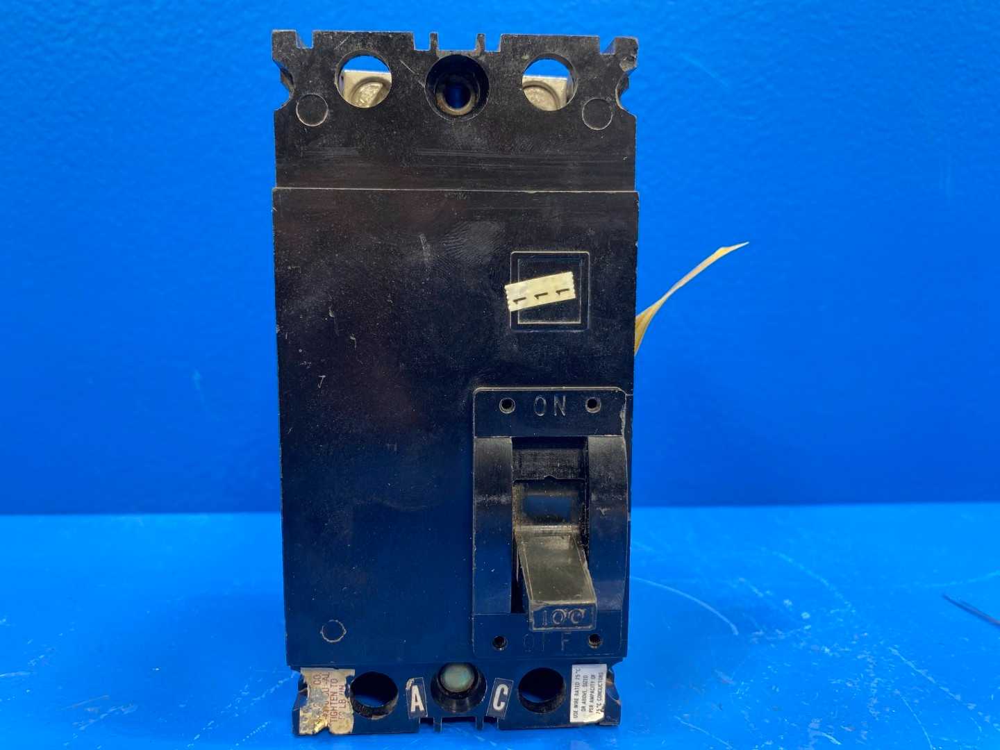 Square D FA26100AC 100 Amp Molded Case Circuit Breaker FA26100AC600V 2-Pole