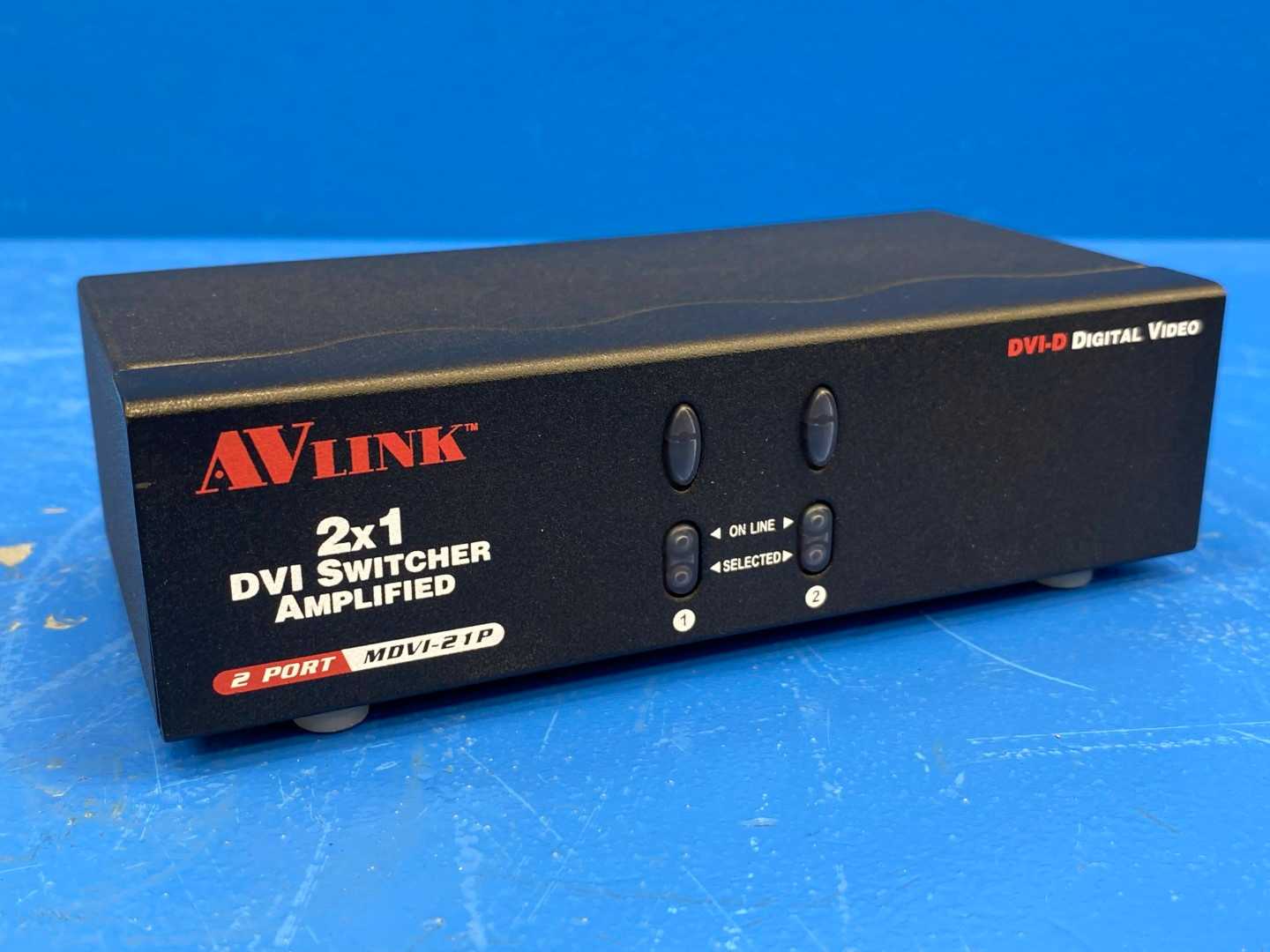 QVS AV Link MDVI-21P 2x1 2Port DVI UXGA Digital Video Share Switcher