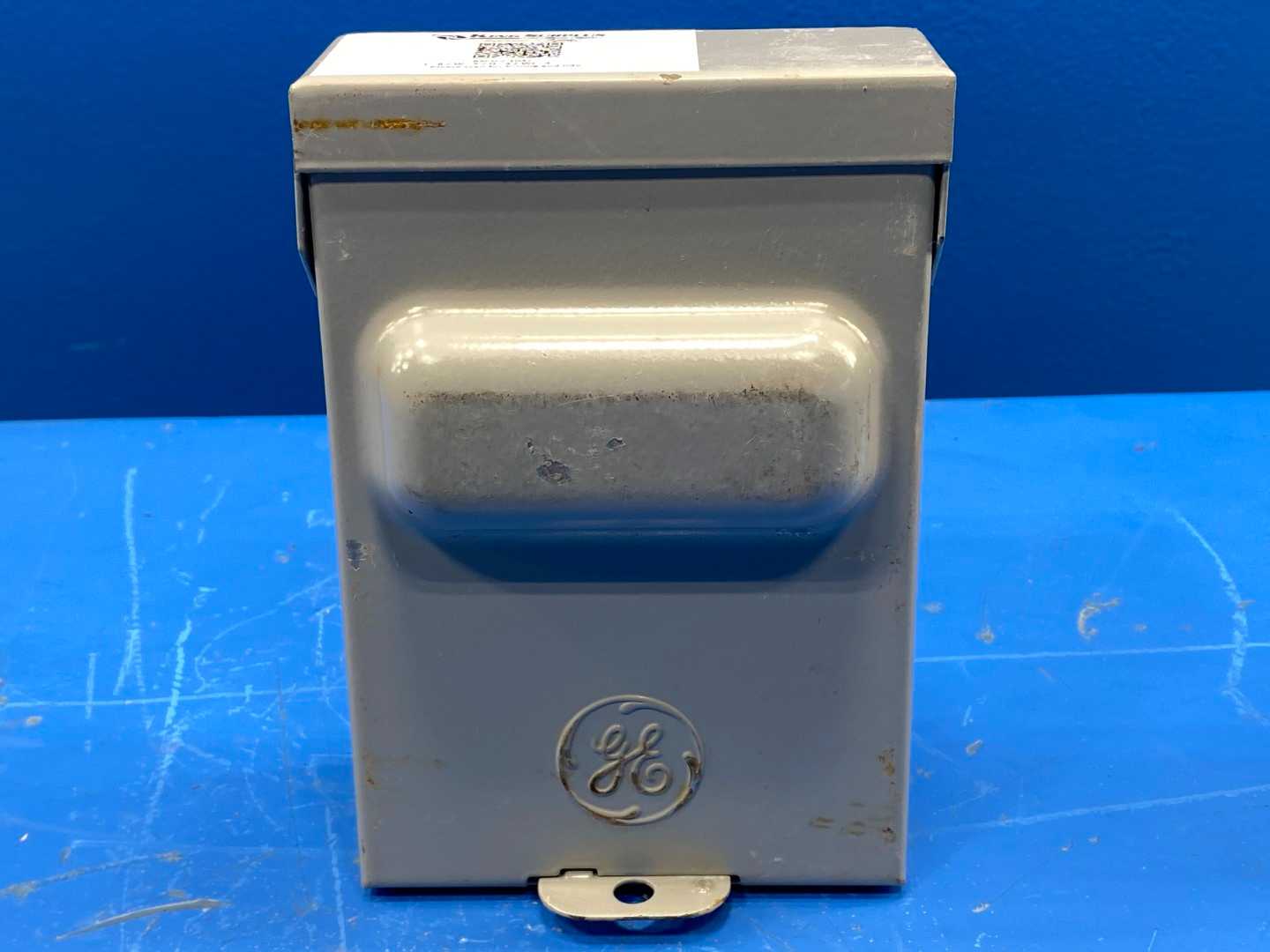 General Electric TFN60RCP Pull Out Switch