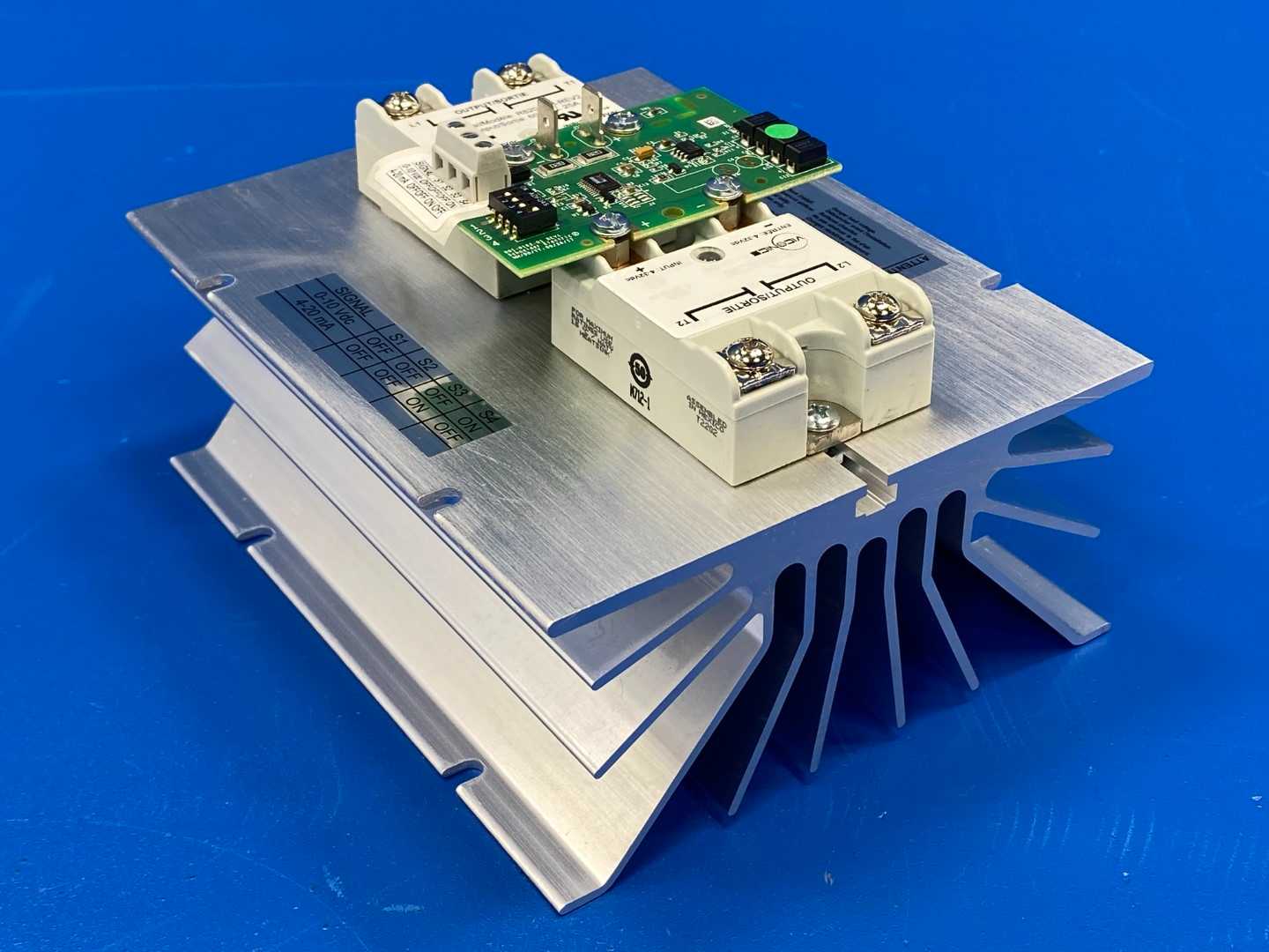 Schneider Electric R820-623-REV2 Viconics by SCR Power Controller 600V 3-Phase 25A