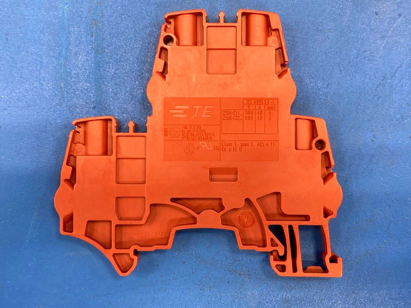 Entrelec 1SNK506262R000 Terminal Blocks (COLOR RED)
