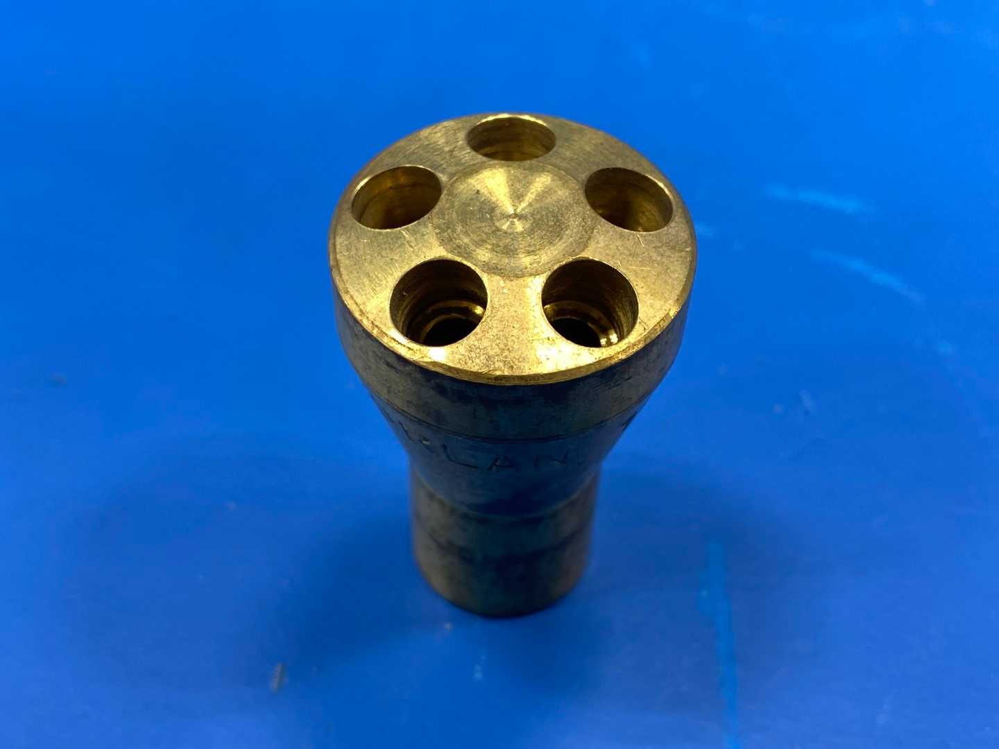 Sporlan 1622 Brass Refrigerant Distributor 5/8" ODM Inlet, 5-Circuit, 1/4" ODF Outlets, Nozzle Type J