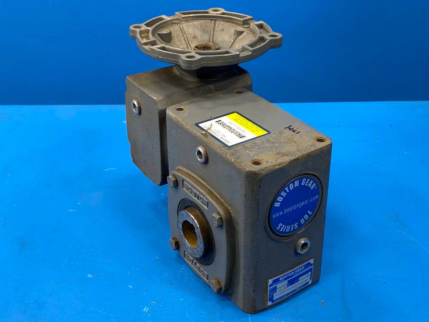 Boston Gear SFVC721-300N-B5-6 Straight Bore Flange V-Belt Coupling
