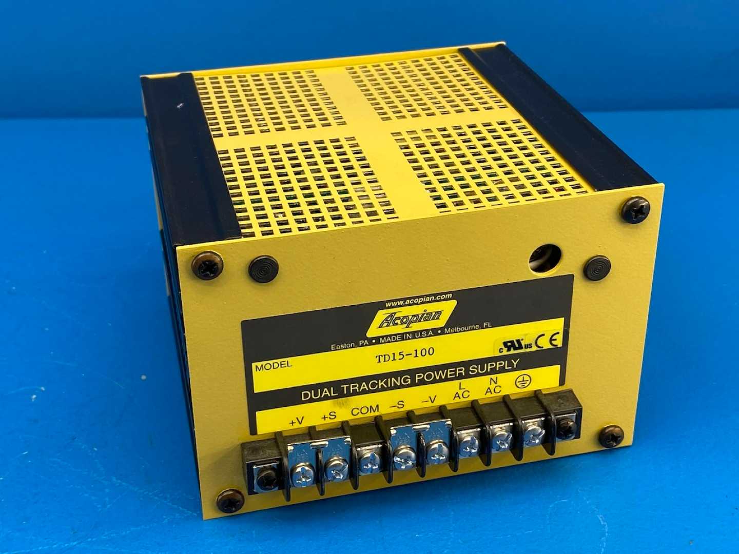 Acopian TD15-100 15VDC Dual Tracking Power Supply