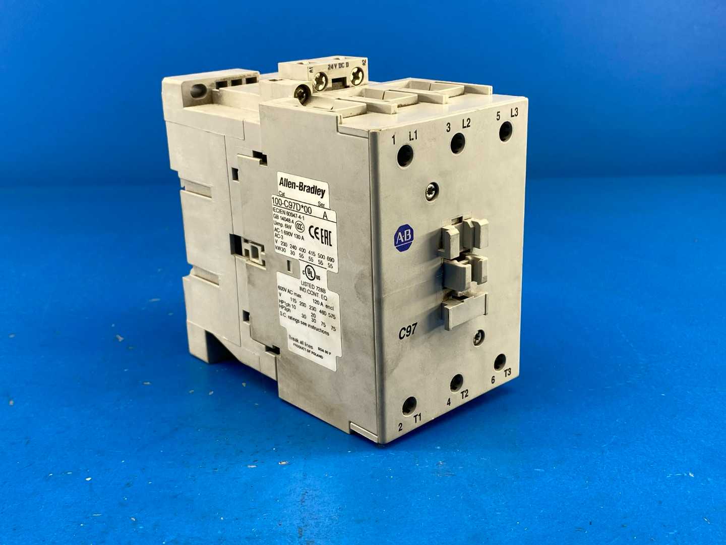 Allen-Bradley 100-C97D*00 Series A 130Amp Contactor, 690V AC, 3-Phase, 4-Pole
