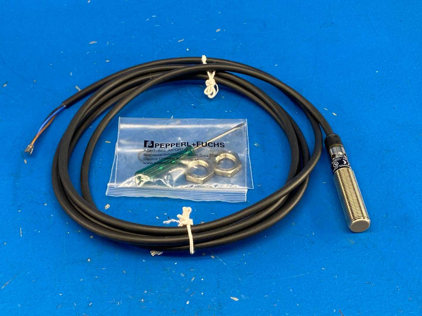 Pepperl+Fuchs CBB4-12GH70-E0 Capacitive Proximity Sensor 4mm 10-30VDC PNP NO IP67